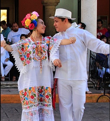 traje tipico de yucatan hombre y mujer